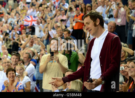 Olympische Spiele In London - Tag 7. Der britische Bradley Wiggins kommt am siebten Tag der Olympischen Spiele im Londoner Velodrome auf das Velodrome. Stockfoto