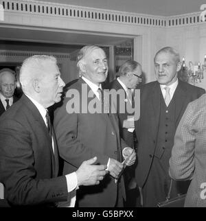 Wissenschaft und Technologie - Sir Bernard Lovell Buchvorstellung - Dorchester Hotel, Park Lane Stockfoto