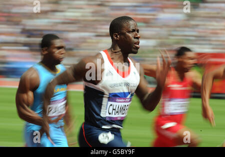 Olympische Spiele In London - Tag 8. Der große Brite Dwain Chambers gewinnt seine 100-m-Hitze im Olympiastadion in London. Stockfoto