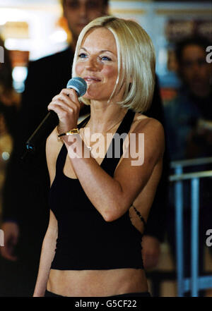 Geri Halliwell beim Launch ihres neuen Albums ' Sream If You Wanna Go Faster' bei Virgin Megastore in Piccadilly, London. Stockfoto