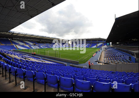 Fußball - Capital One Cup - erste Runde - Birmingham City / Barnett - St. Andrew's. Ein allgemeiner Blick auf das Innere des St. Andrew's Stadions, Heimstadion von Birmingham City Stockfoto