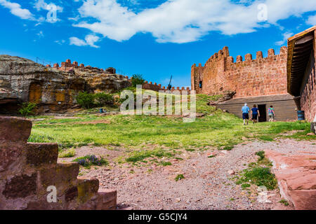 Peracense Castle ist eine Burg befindet sich in der aragonesischen Stadt Peracense, Teruel, Spanien. Stockfoto