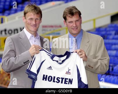 London-Spurs Unterzeichnung Sherringham Stockfoto