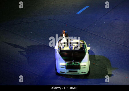 Taio Cruz tritt während der Abschlusszeremonie im Olympiastadion an der Finalda der Olympischen Spiele 2012 in London auf. Stockfoto