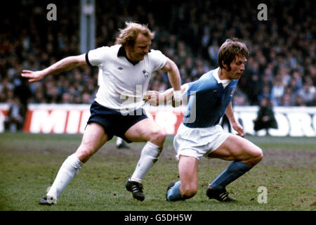 Fußball - Football League - Manchester City / Derby County. Francis Lee Derby County, Alan Oakes Manchester City Stockfoto