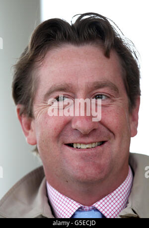 Pferderennen - Ebor Festival 2012 - Darley Yorkshire Oaks & Ladies Day - York Racecourse. David Simcock, Trainer Stockfoto