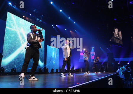 Londoner iTunes Festival - JLS Stockfoto