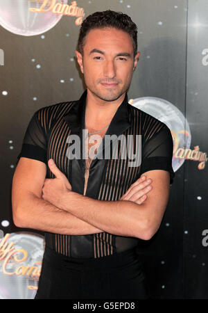 Vincent Simone, der an der Einführung von Strictly Come Dancing 2012 im BBC TV Center im Westen Londons teilnahm. Stockfoto