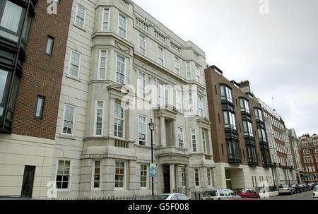 Das Heart Hospital in der Westmoreland Street im Zentrum von London. Der Nationale Gesundheitsdienst hat im ersten Akt der Renationalisierung seit der Einführung des Wohlfahrtsstaates ein privates Herzkrankenhaus gekauft, sagte das Gesundheitsministerium. * die Regierung zahlte 27.5 Millionen für das Heart Hospital, eine hochmoderne 95-Bett-Einheit im Zentrum von London. Der Deal wurde unterzeichnet, nachdem Nigel Crisp, der NHS-Chef, wochenlange Gespräche mit den Eigentümern des Krankenhauses, Parkway Healthcare, in Singapur, abgeschlossen hatte. Stockfoto