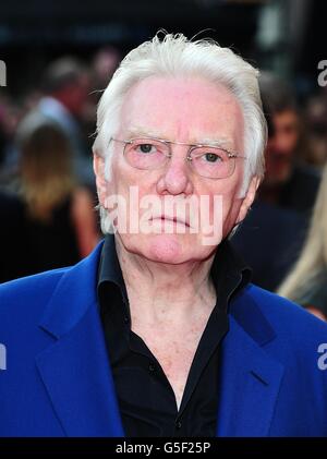 Alan Ford kommt zur britischen Premiere des Sweeney im Vue Leicester Square, London. Stockfoto