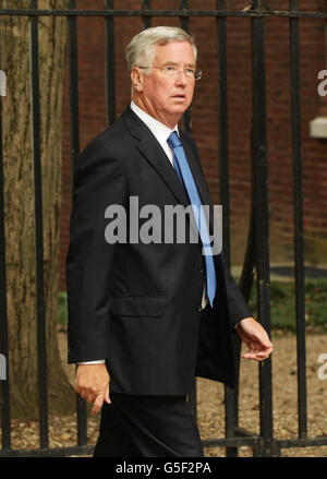 Michael Fallon bei seiner Ankunft in der Downing Street Nr. 10 im Zentrum von London, wo Premierminister David Cameron seine erste große Umbildung der Koalitionsregierung zum Abschluss bringt. Stockfoto