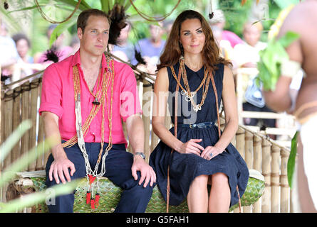 Der Herzog und die Herzogin von Cambridge besuchen Tavanipupu Island, die Salomonen, auf ihrer Diamond Jubilee Tour durch den Fernen Osten. Stockfoto