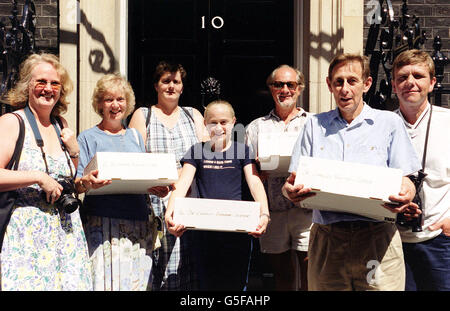 London-Dr Burnham-Slipper Petition Stockfoto