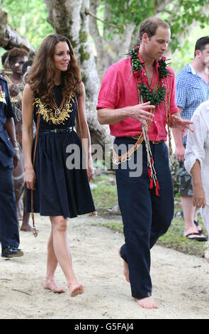 Der Herzog und die Herzogin von Cambridge besuchen Tavanipupu Island, die Salomonen, auf ihrer Diamond Jubilee Tour durch den Fernen Osten. Stockfoto