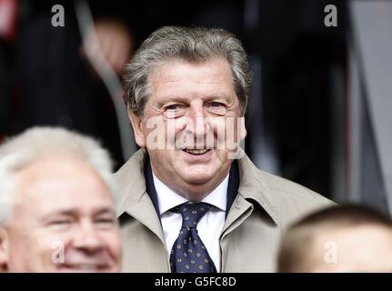 Fußball - Barclays Premier League - Liverpool / Manchester United - Anfield. Roy Hodgson, der Nationalmannschaftsmanager Englands, stand während des Spiels der Barclays Premier League in Anfield, Liverpool, auf der Tribüne. Stockfoto