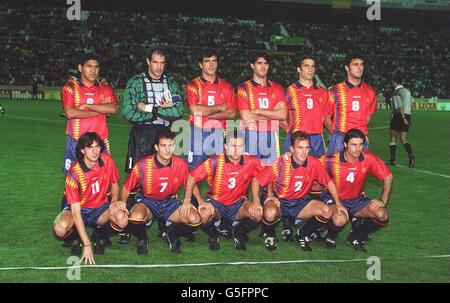 FUSSBALL-QUALIFIKATIONSSPIEL EURO 96. SPANIEN MANNSCHAFTSGRUPPE **** S GEGEN M Stockfoto