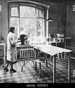 Pavlov, Iwan, 14.1.1849 - 27.2.1936, russischer Physiologe, sein Operationstheater, später Foto, Stockfoto