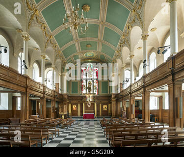 St Andrew Holborn, London: dreischiffige Kircheninnere Osten Stockfoto