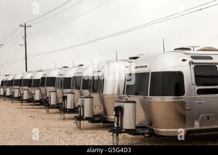 Airstream Anhänger bei einem Händler in den USA Stockfoto