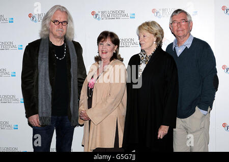 (Von links) Billy Connolly, Pauline Collins, Dame Maggie Smith und Tom Courtenay bei der Vorstellung des Quartetts beim BFI London Film Festival am Odeon Leicester Square, London. Stockfoto