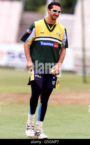 Cricket/Jason Gillespie. Australischer Schnellbowler Jason Gillespie bei Old Trafford.. Stockfoto