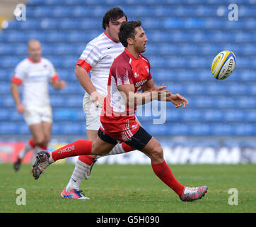 Rugby Union - Aviva Premiership - London Welsh / Saracens - Kassam Stadium. Gavin Henson, der Londoner Waliser Stockfoto