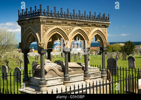 Großbritannien, England Northumberland, Bamburgh, Pfarrei Kirchhof, Grace Darling Denkmal Stockfoto