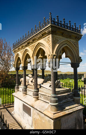 Großbritannien, England Northumberland, Bamburgh, Pfarrei Kirchhof, Grace Darling Denkmal Stockfoto