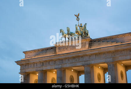 Brandenburger Tor oder Tor, 18. Jahrhundert neoklassischen Denkmal in Berlin, Deutschland Stockfoto