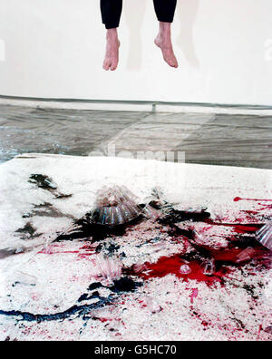 Shimamoto "Flasche werfen Kunstwerk" Stockfoto