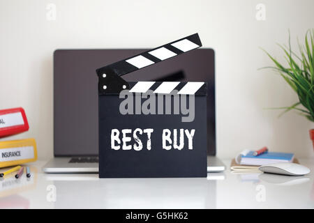 Kino Klappe mit Best Buy Wort Stockfoto