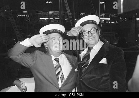 Unterhaltung - Morecambe und Wise - 27th International Boat Show in London - Earls Court, London Stockfoto