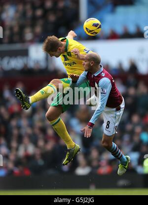 Fußball - Barclays Premier League - Aston Villa gegen Norwich City - Villa Park Stockfoto