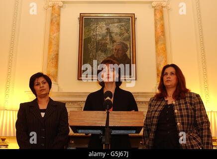 Cherie Booth QC spricht auf einer Pressekonferenz über afghanische Frauen Stockfoto