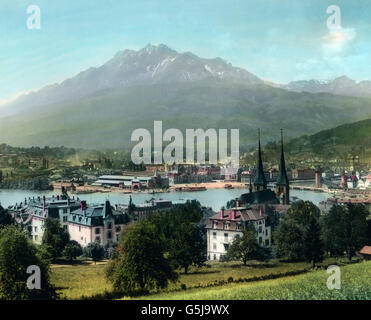 Luzern Mit Blick Auf Den Pilatusberg in der Schweiz, ca. 1910er Jahre. Der Blick von der Stadt Luzern über dem Vierwaldstättersee zu Pilatus Berg der Schweiz, ca. 1910 s. Stockfoto
