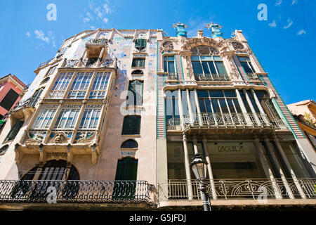 Horizontale Nahaufnahme des Casa Forteza Rey in Palma de Mallorca. Stockfoto