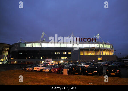 Ein allgemeiner Blick auf die Ricoh Arena in der Nacht, die Heimat von Coventry City Stockfoto