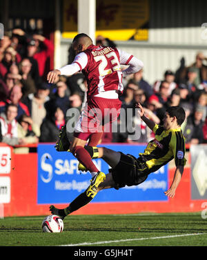 Fußball - Npower Football League Two - Cheltenham Town V Burton Albion - Abtei-Business-Stadion Stockfoto