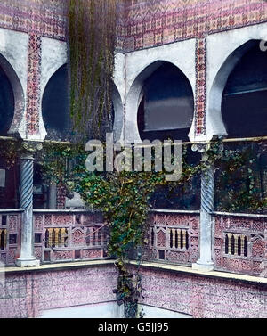 Blick in Den Innenhof des Museums in Algier, der Hauptstadt von Algerien, ca. 1920er Jahre. Blick auf den Innenhof des Museums in Algier, der Hauptstadt von Algerien, ca. 1920er Jahre. Stockfoto