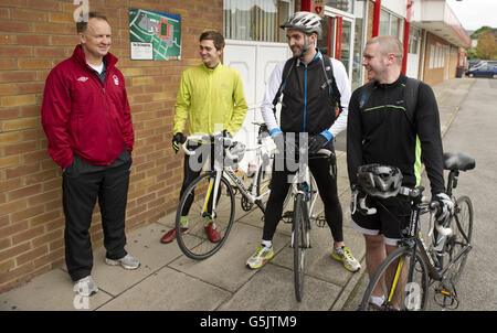 Fußball - Nottingham Forest Charity-Radtour - City Ground Stockfoto