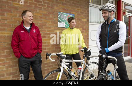 Fußball - Nottingham Forest Charity-Radtour - City Ground Stockfoto