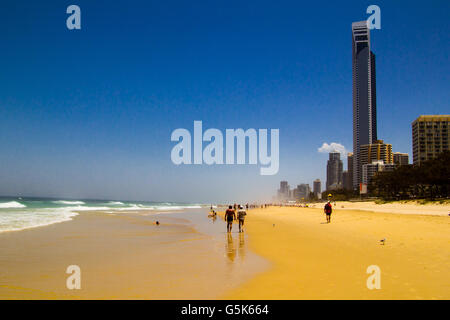 Blick auf den Strand; Surfers Paradise Stockfoto