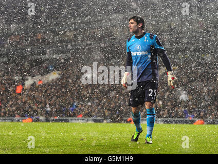 Fußball - Barclays Premier League - Tottenham Hotspur gegen Manchester United - White Hart Lane. Hugo Lloris, Torwart von Tottenham Hotspur Stockfoto