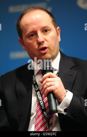 Rugby Expo 2012 - Erster Tag - Twickenham. Rod O'Callahan von Paddy Power spricht am ersten Tag der Rugby Expo 2012 Stockfoto