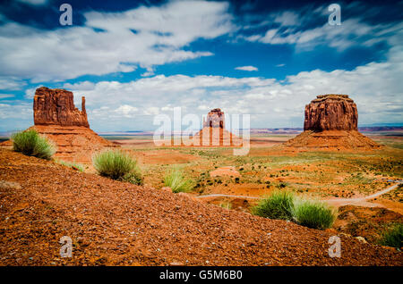 Herzlich Willkommen Sie in atemberaubende Monument Valley! Stockfoto