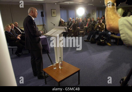 Der konservative Führer Iain Duncan Smith im KPMG-Rechnungsgebäude in Birmingham sprach mit Geschäftsführern aus den Midlands. Stockfoto