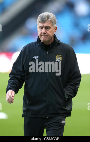 Fußball - Barclays Premier League - Manchester City / Aston Villa - Etihad Stadium. Brian Kidd, stellvertretender Manager von Manchester City Stockfoto