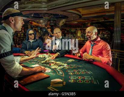 Mehrfachbelichtung der Spieler Pokern im casino Stockfoto