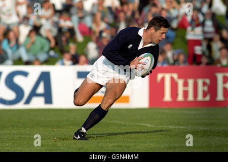 26-MAI-95. Rugby-Weltmeisterschaft 1995. Schottland gegen Elfenbeinküste.Schottland-Kapitän Gavin Hastings punktet beim ersten Versuch Stockfoto