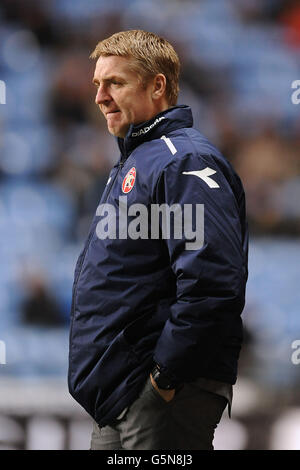 Fußball - npower Football League One - Coventry City / Walsall - Ricoh Arena. Dean Smith, Walsall-Manager beim Spiel npower Football League One in der Ricoh Arena, Coventry. Stockfoto